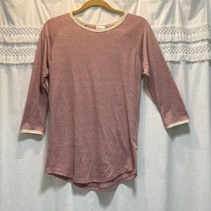 LuLaRoe 3/4 sleeve pink heathered t-shirt with beige banding. Size small.